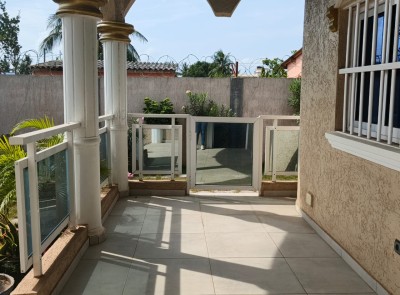 Belle villa étage de 3 chambres climée  meublée en location