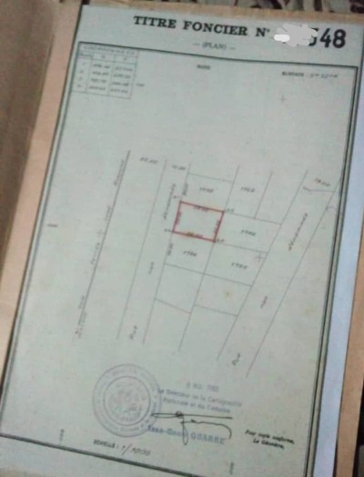 1 lot avec titre foncier à 150m du goudron