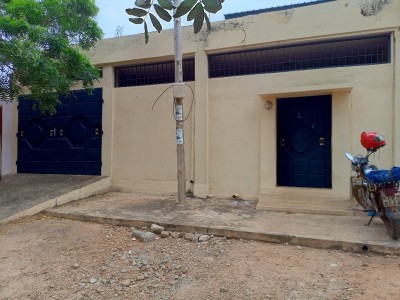 villa dallée 2 chambres sur 1/4 de lot  avec titre foncier en cours