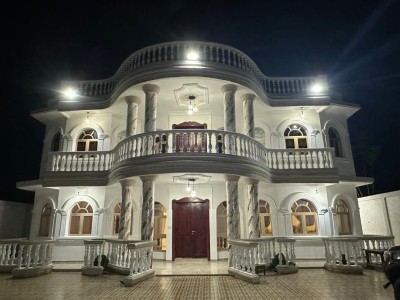 Superbe villa duplex 6 chambres sur 2 lots avec titre foncier