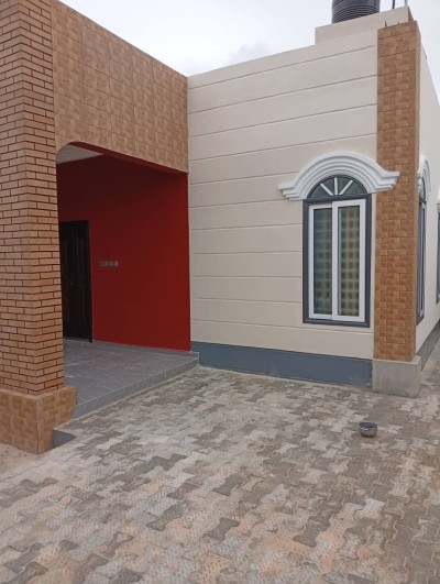 belle villa 3 chambres sur démi lot avec titre foncier en cours