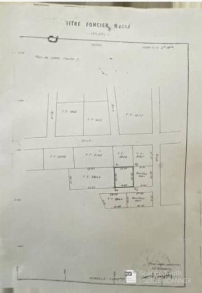 1 lot avec titre foncier à 300m du goudron